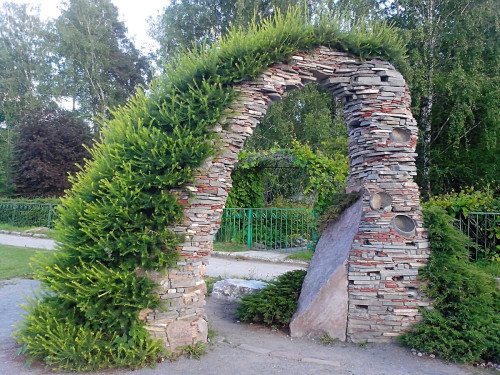 арка из лиственницы